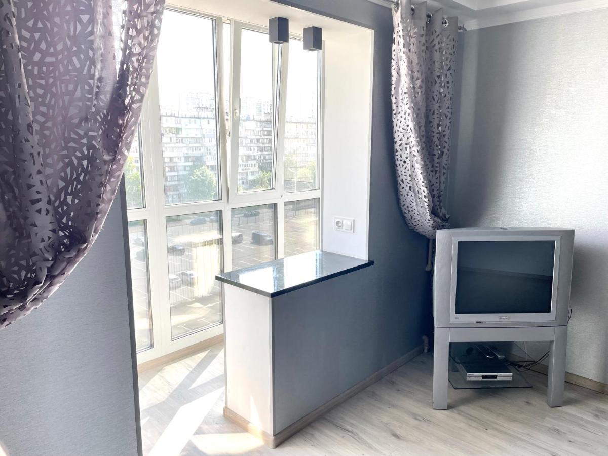 Квартира Напротив Дрим-Тауна Kiev Exteriör bild